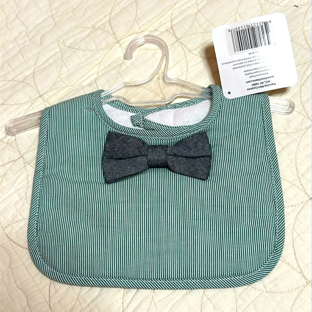 NWT Bow bib